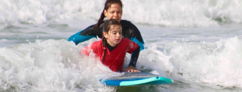 clases-de-surf-niños-conil-el-palmar-andalucía-cádiz-roche